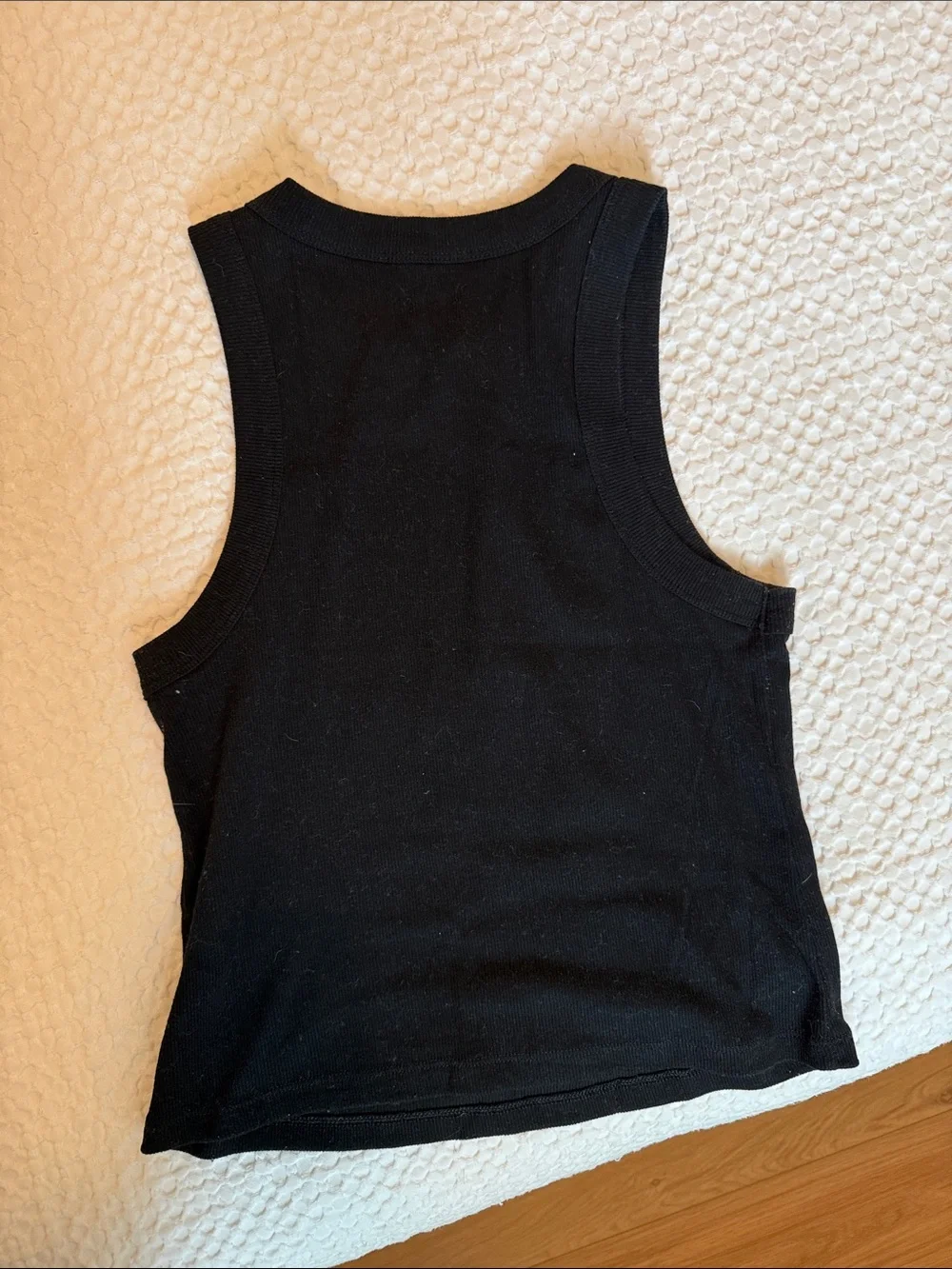 Old Navy Black Ribbed Tank Crop Top - Picture 2 of 2